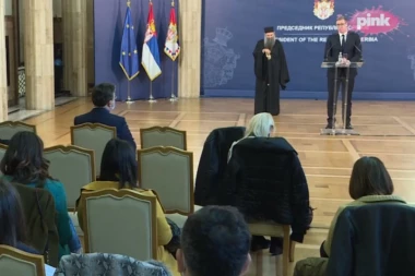 (VIDEO) VUČIĆEVO OBRAĆANJE POSLE SASTANKA SA PATRIJARHOM: Kad država i crkva rade zajedno, SRBIJA JE PRVA U EVROPI PO MNOGIM PITANJIMA!