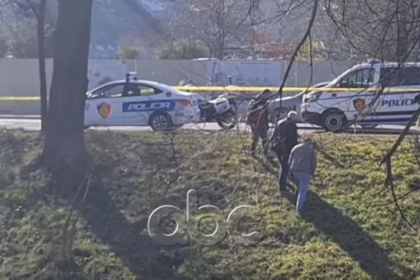 STRAVIČNA SAOBRAĆAJKA U ALBANIJI: Vozilo palo u reku sa 100 metara visine, poginulo osmoro ljudi