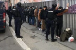 SRBI PALI U MAĐARSKOJ: Osumnjičeni da su krijumčarili migrante, u kombiju pronađeni državljani Sirije!
