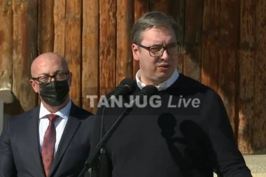 (VIDEO) VUČIĆ POSLE SASTANKA SA PREDSTAVNICIMA SRBA NA KiM: Svim nezaposlenim licima na KiM po 200 evra