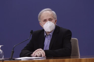 OVO POPUŠTANJE MERA NIJE DOBRO! Doktor Pelemiš upozorava: Korona nije pobeđena ali...