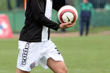 BOMBA! PAKLEN TANDEM LJUBIMACA GROBARA: Jovetić POTPISUJE za crno-bele?