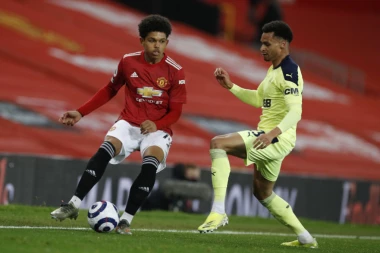 Upoznajte Junajtedovo novo čudo: NAJMLAĐI IKADA debitovao za Mančester, porede ga sa Ronaldinjom i Okočom, ali ko je ustvari Šola Šortajer?