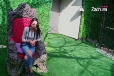 (VIDEO) Zbog njih... Jovana priznala da su se ona i Karić POMIRILI čini sve da IZBRIŠE njegove bivše!