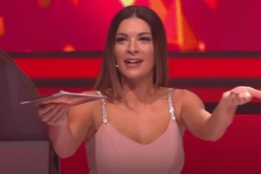 VODITELJKA RASPAMETILA IZGLEDOM: Sanja Kužet se u emisiji pojavila u ultra kratoj HALJINI pa svima pokazala KOLIKO JE ZGODNA!