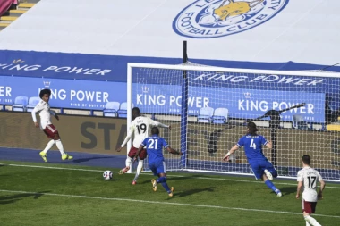 POSRNULI GIGANT SE BUDI: Arsenal potpuno nadigrao Lester, u Londonu rovovska bitka!