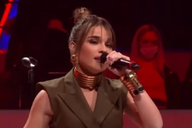 PONOSNA NA ŽIVOT NA SELU! Pevačica ne želi da živi u gradu, ponosna na svoje poreklo!