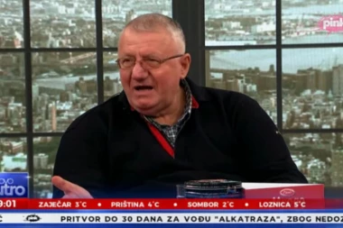 (VIDEO) Šešelju pustili Brozov govor, a on zagrmeo na Sarapu: Unakaziću i tebe i Tita!