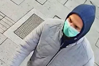 (FOTO) PAŽNJA! POLICIJA TRAŽI OVOG ČOVEKA: Ako ste ga videli negde HITNO javite na OVAJ broj!