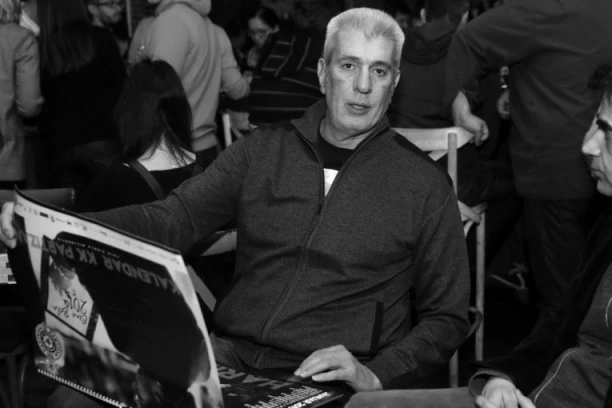 POSLEDNJI POZDRAV "SVETOM SAVI": Obradović ispratio kuma na večni počinak, navijači se oprostili od legende rečima koje paraju srce!