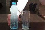 Oprezno! Evo kako čaša hladne vode utiče na organizam! Evo ko bi trebalo, a ko nikako ne sme da je pije sa ledom?