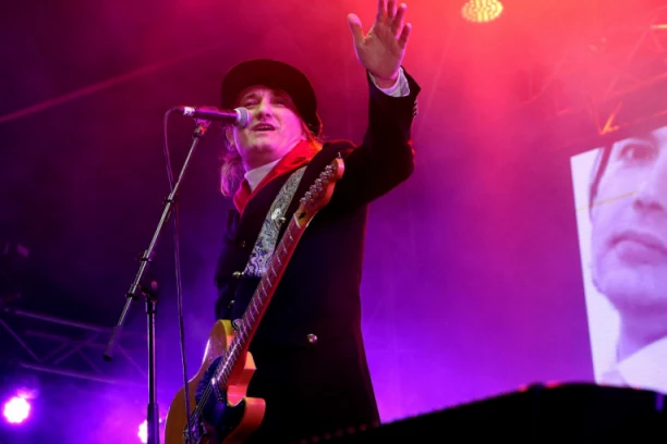 PIJAN NAPISAO I SNIMIO PESMU! Hit Plavog orkestra PUN NELOGIČNOSTI, Loša priznao: "TEKST NEMA VEZE S VEZOM!"