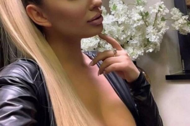 Nakon što se sporečkala sa KARLEUŠOM,  Diana poručila: Svako danas može biti zvezda, ja barem nemam sponzora!