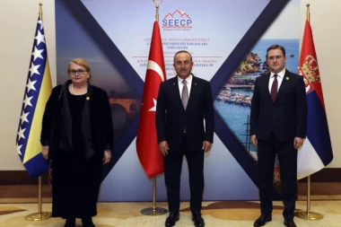 ASTRAZENEKA TUŽI BIH!? Problem nastao zbog izjave ministarke Bisere Turković