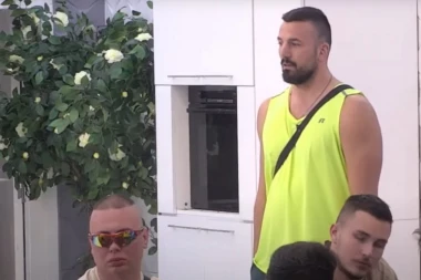 (FOTO) Otkriven tajni plan Vladimira Tomovića: OVO je RAZLOG zbog kojeg je sa Paulom u VEZI?!