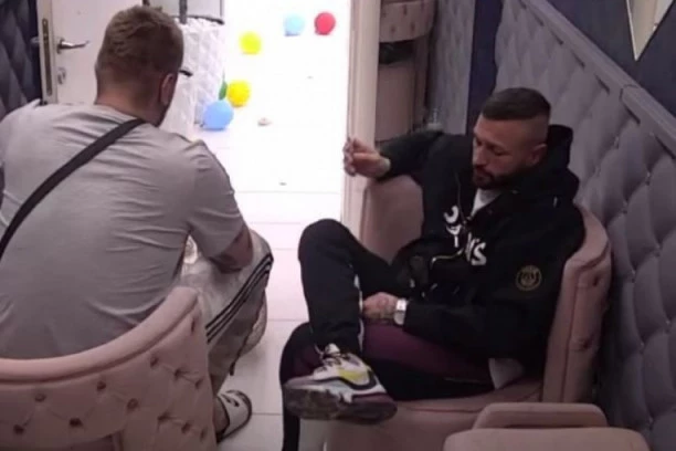 (VIDEO) Ša i Janjuš pričaju o svojim prevarama! Reper: U ŽIVOTU SE NE BIH RAZVEO OD IVANE; Janjušević:  Sve bih dao da vratim vreme!