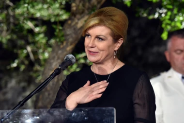 NIKO SE OVOME NIJE NADAO: Kolinda se zaposlila! Objedinila je dve stvari - obrazovanje i sport?!