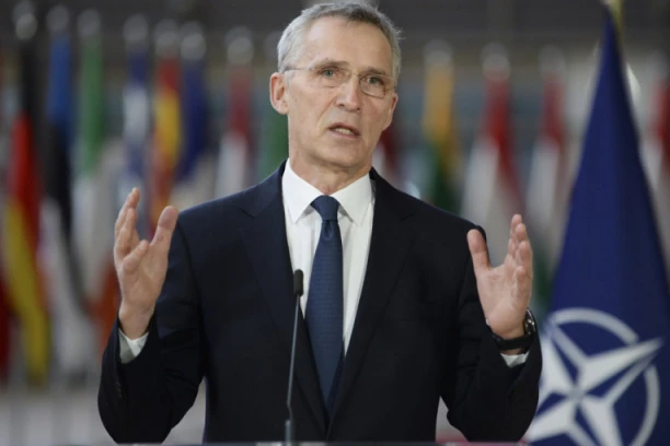 NATO NA NOGAMA, ALI I U STRAHU OD RUSIJE! Izjava nemačke šefice diplomatije izazvala buru među saveznicima!