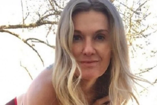 TETKA NENA U TAJNOSTI PODUČAVALA MLADIĆE IZ SELA O ODNOSIMA: Odbila je jednog OCA on pozvao policiju i nastao SKANDAL