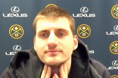 (VIDEO) HIT REAKCIJA JOKIĆA: Nikola nije mogao da sakrije ODUŠEVLJENJE kada mu je novinar spomenuo Lebrona!