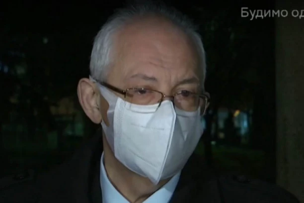 ZDRAVSTVENI SISTEM JE PRENATEGNUT! Dr Kon: Britanski soj dominira u školama, zakasnili smo sa merama!