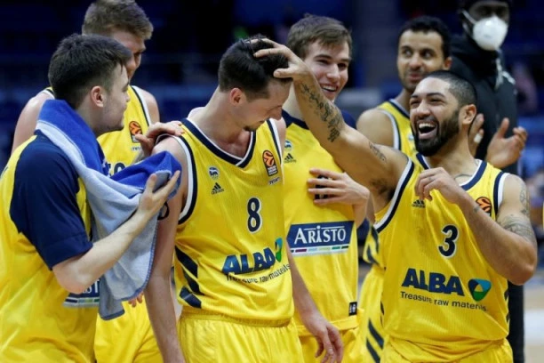 ERIKSON IMAO LUDAČKO VEČE: Neverovatna partija košarkaša Albe, umalo pao novi rekord Evrolige!