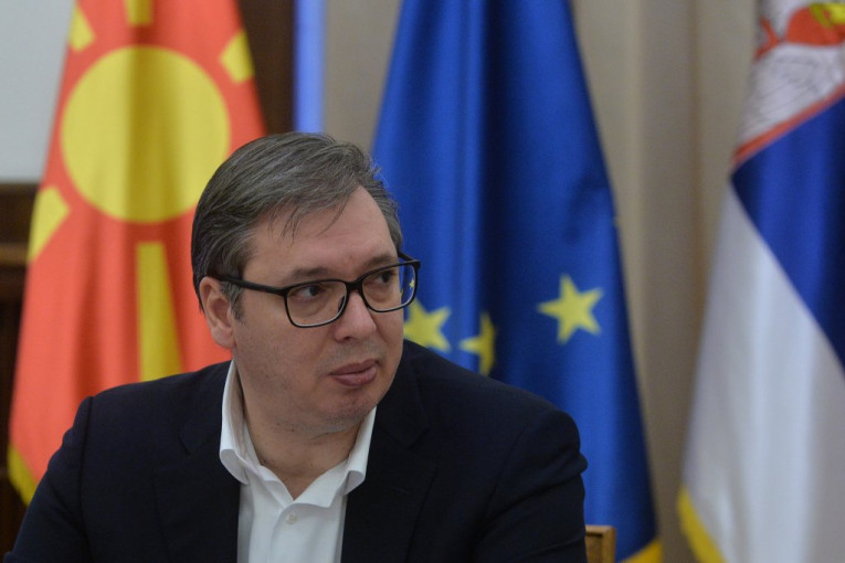 Predsednik Vučić danas obilazi punkt za vakcinaciju u kasarni "Dedinje"