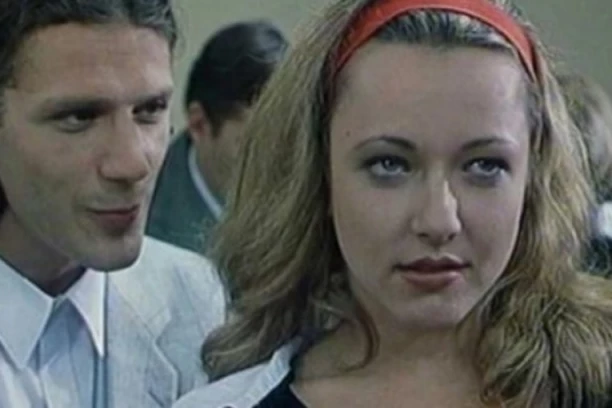 NAJVEĆA TAJNA FILMA "LAJANJE NA ZVEZDE" OTKRIVENA POSLE 27 GODINA! Glumac konačno progovorio o snimanju! (VIDEO)