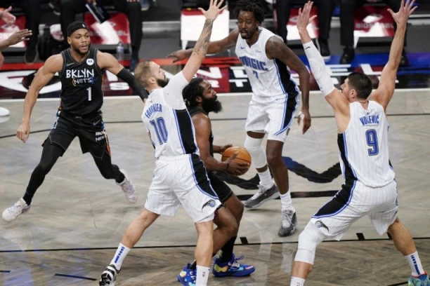 MEDŽIK OSTAJE BEZ CRNOGORSKOG DŽINA I SNAJPERA TRIKOLORA: Orlando u velikom problemu, ZVEZDE NAPUŠTAJU BROD KOJI TONE!