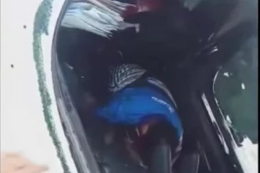 (UZNEMIRUJUĆI VIDEO) POLICIJA GREŠKOM UBILA GRADONAČELNIKA! Čovek krenuo detetu na rođendan!