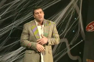 BIO JE OPASAN FRAJER NA ESTRADI I IMAO HITOVE, NIKO NIJE ZNAO DA JE ON TOG DANA POGINUO: Motorom udario u stenu u Crnoj Gori