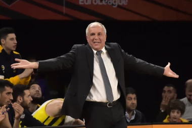 (FOTO) UPAO U DELIRIJUM: Ljubimac Grobara POLUDEO zbog dolaska Obradovića u Partizan!