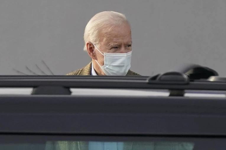 BAJDENOV VUČJAK IZUJEDAO  ČLANA OBEZBEĐENJA BELE KUĆE! Pas izazvao haos, pa hitno izbačen iz rezidencije predsednika