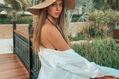 (FOTO) OVAKO IZGLEDA PRELEPA RAŽNATOVIĆEVA ĆERKA: Dugo se skrivala od očiju javnosti zbog moćnog oca!