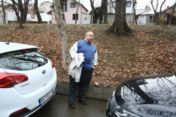 MASNE LAŽI PROFESORA VULETIĆA! Tvrdio da mu vlast namešta spektakularno TV hapšenje, A ISTINA JE POTPUNO DRUGAČIJA!