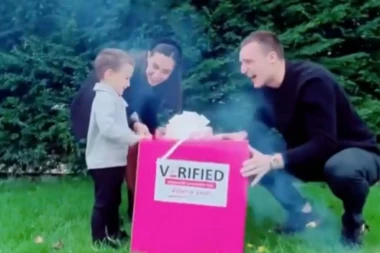 (VIDEO) BUKVALNO OSTALA BEZ TEKSTA! Ivana Maksimović i Danilo Anđušić ZAPALILI Instagram!