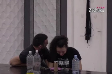 (VIDEO) NOVA LJUBAV U ZADRUZI? Nakon što je priznala svoje emocija Paula se NE ODVAJA od Tomovića!