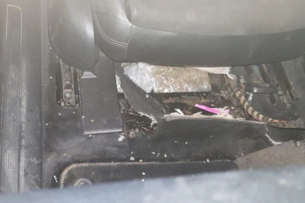 U policijskoj akciji GNEV zaplenjeno 33 kilograma marihuane: U "pasatu" pronađeno 59 paketa droge