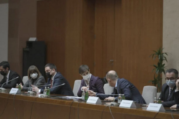 Izvesne NOVE MERE! 7, 10 ili 14 DANA: Lončar dobio dodatna ovlašćenja