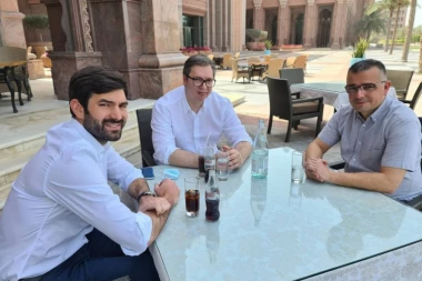 (FOTO) VUČIĆ NA PIĆU SA BANETOM I DANILOM: Srbiju čeka mnogo dobrih stvari!