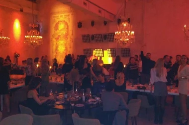 KORONA ŽURKE IZA ZAKLJUČANIH VRATA! Komunalci zatvarali PIJACE, TERETANE I SUPERMARKETE!