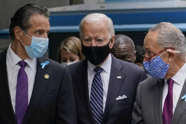 (VIDEO) BAJDEN RASTERAO NOVINARE! Uporno odbija da održi konferenciju, svi u šoku: Predsednik krije nešto opasno!