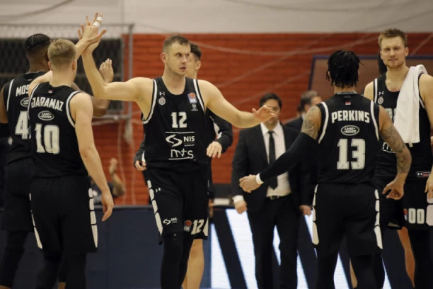 URAGAN U HUMSKOJ: Selektor PREUZIMA Partizan?