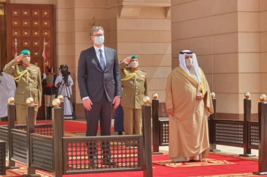 VUČIĆ OTKRIO ŠTA JE POKLONIO KRALJU BAHREINA: Poznato i kako mu se Hamad Kalifa revanširao!