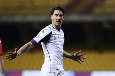 SVEMIRSKI PREOKRET: Ništa od Juventusa, Vlahović za ENORMNO obeštećenje ide u Englesku