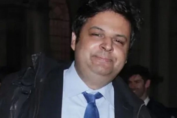 Sin (41) tužio roditelje jer više neće da mu daju MESEČNI DŽEPARAC: Odluka suda zaprepastila sve!