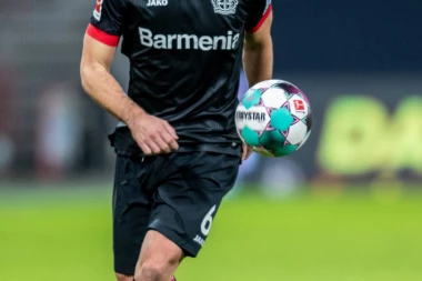 DRAGOVIĆEV KORAK UNAZAD OD ZVEZDE: Dobio PONUDU koja se teško odbija!