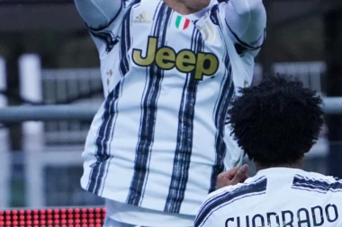 RONALDO PRETEKAO PELEA: Legendarni Brazilac mu uputio MOĆNU poruku!