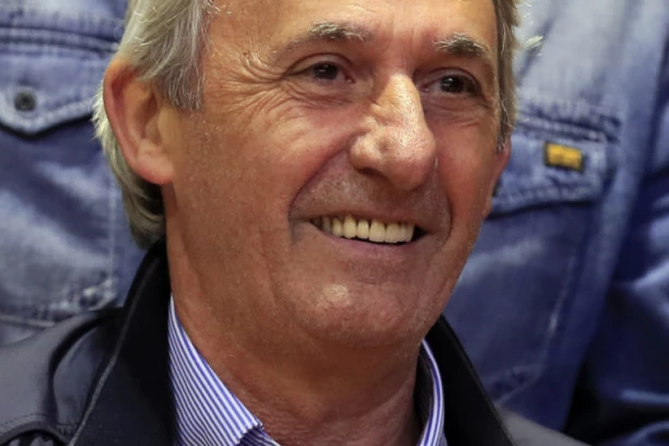 SRBIJI SVANULO: Oglasio se Svetislav Pešić!