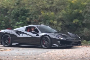 NEVEROVATNO: Kupio Fereri vredan 360.000 evra i slupao ga posle ŠEST SATI